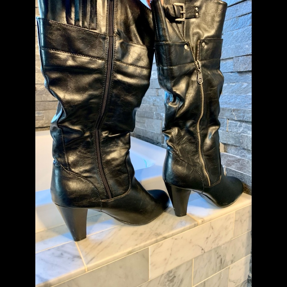Guess Heeled Boots size 9